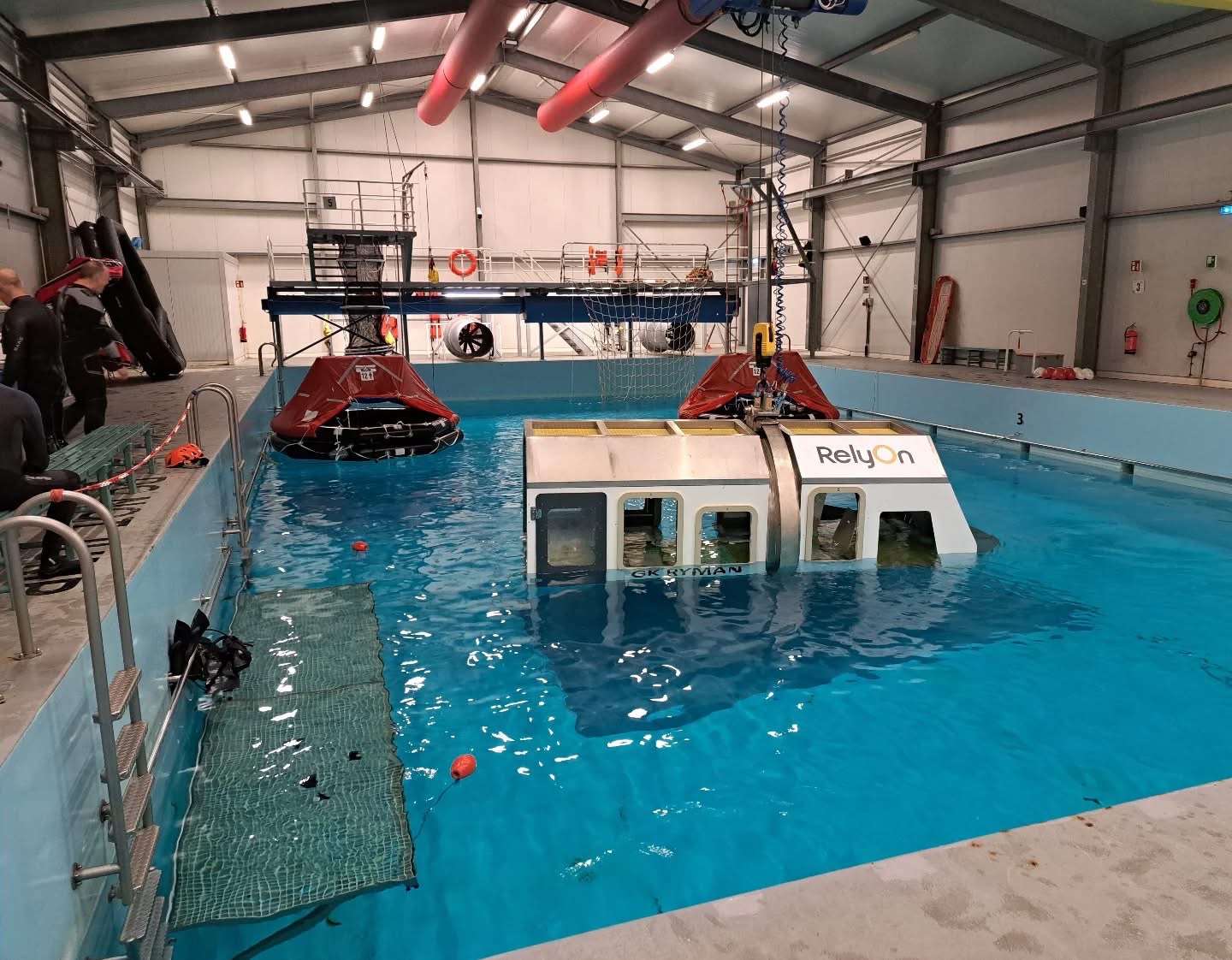 Another day at my favorite playground, chasing people through the water again! #getwetmaritiem #enjoythemoment❤️