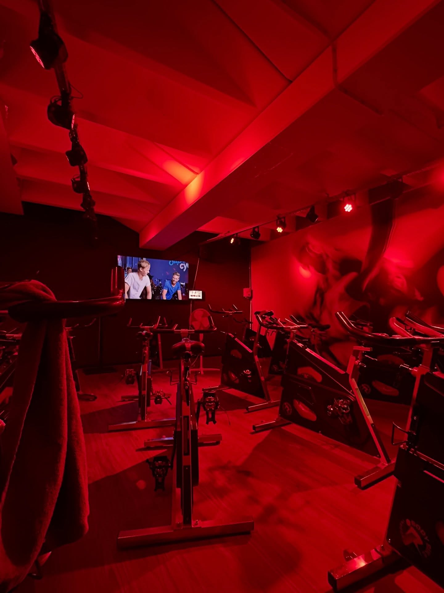 RPM 🚴‍♀️………let’s go!👊🏻 
#sportcity #spinning #training