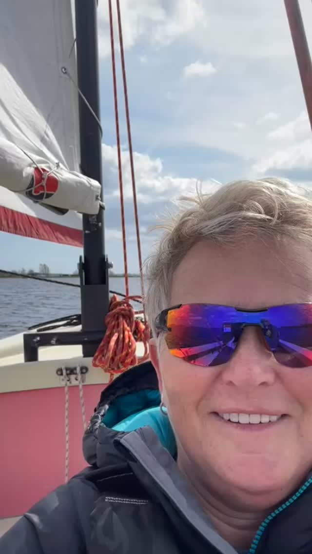 Wij gingen weer zeilen!⛵️#zeilen #oefenen #blijvenproberen😅 #kaag
